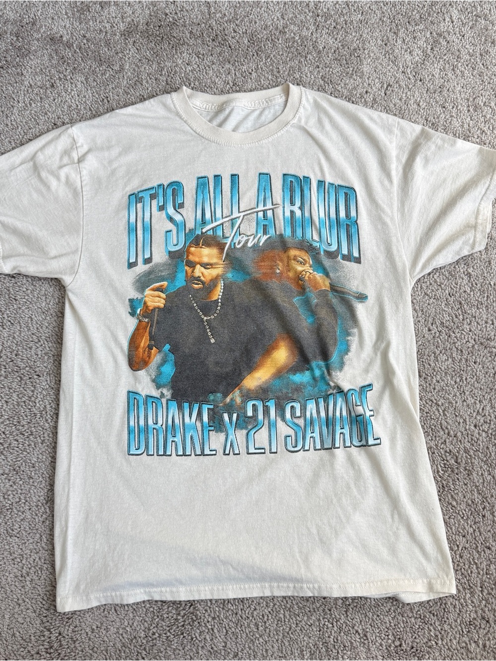 Drake 21 Savage It’s All A Blur Tour 2023 Concert T Shirt Cream Medium
